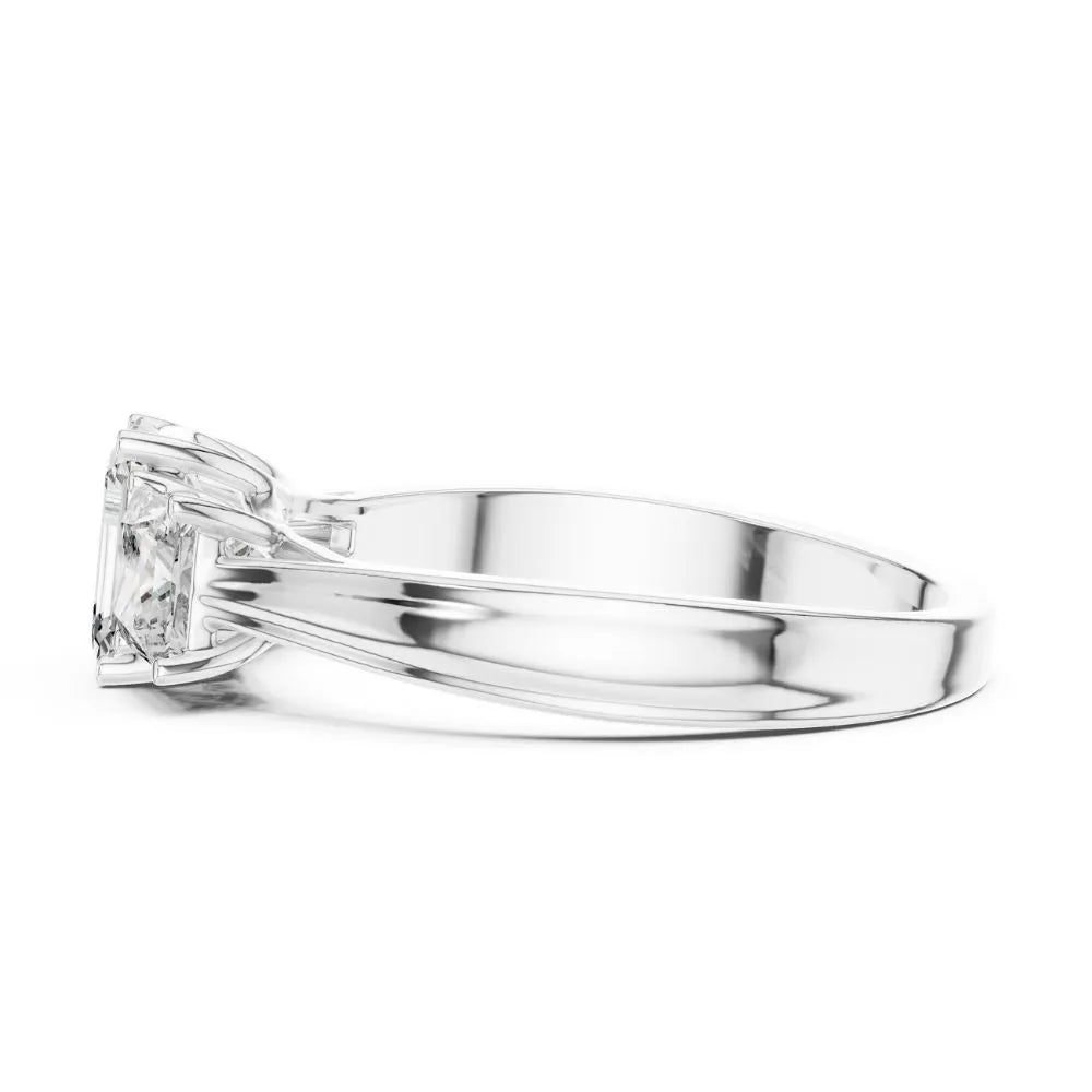 Orynio ORYNIO Imperial Emerald Three Stone Ring in 925 Sterling Silver 92.5 silver jewellery