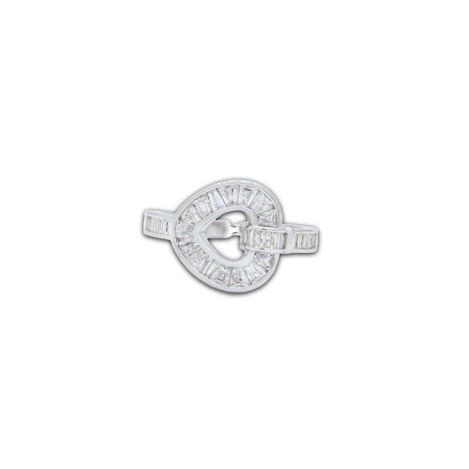 925 Sterling Silver Heart Design Classy Women's Solitaire Ring - Elegant Jewelry for Every Occasion