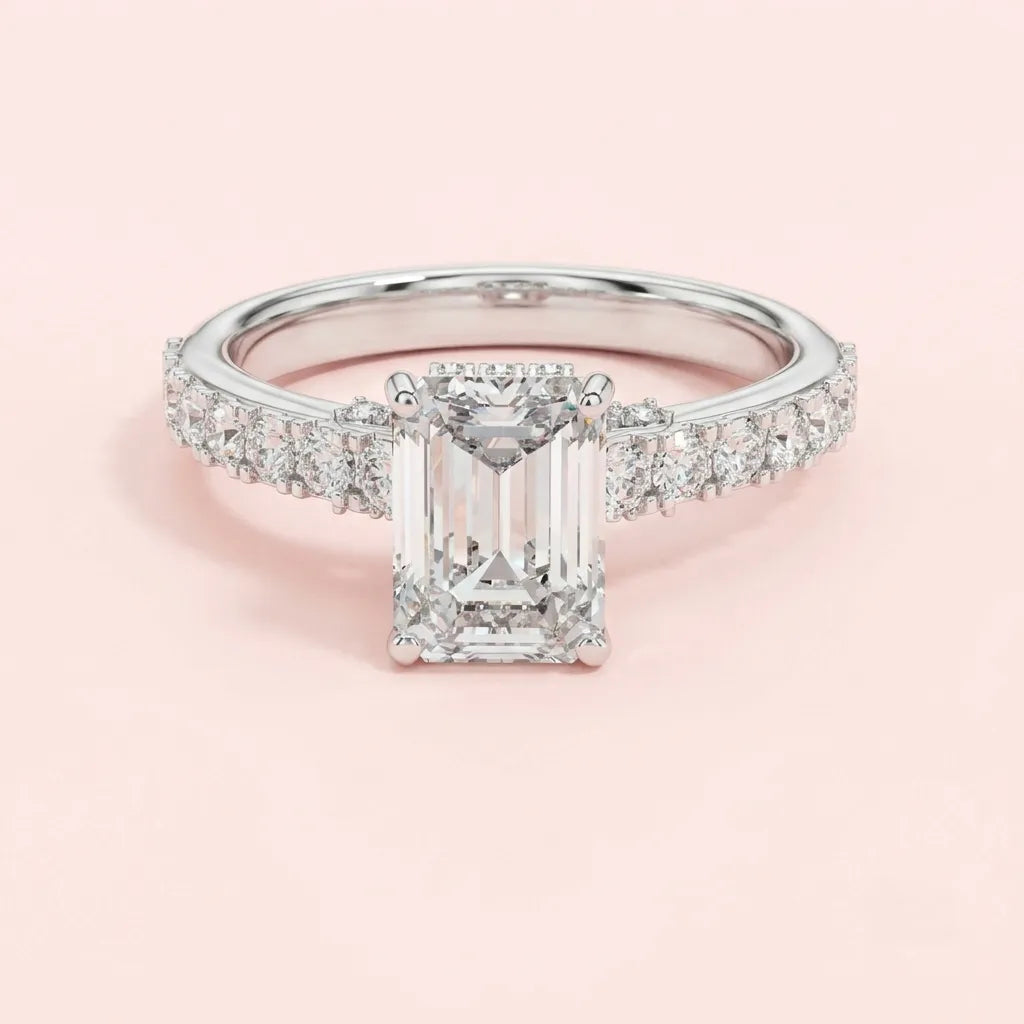 Emerald Elegance Pavé Ring in 925 Silver for women by ORYNIO