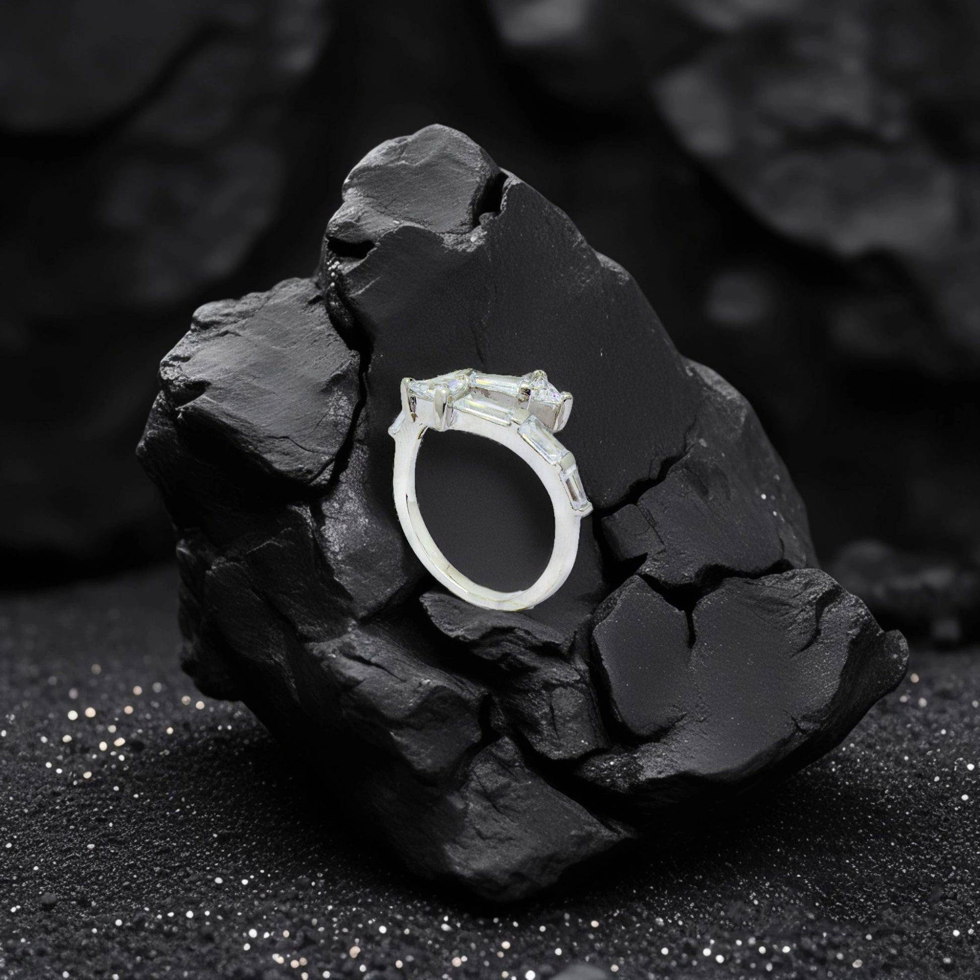 925 Silver Solitaire Women's Ring with Elegant Zircon Stone