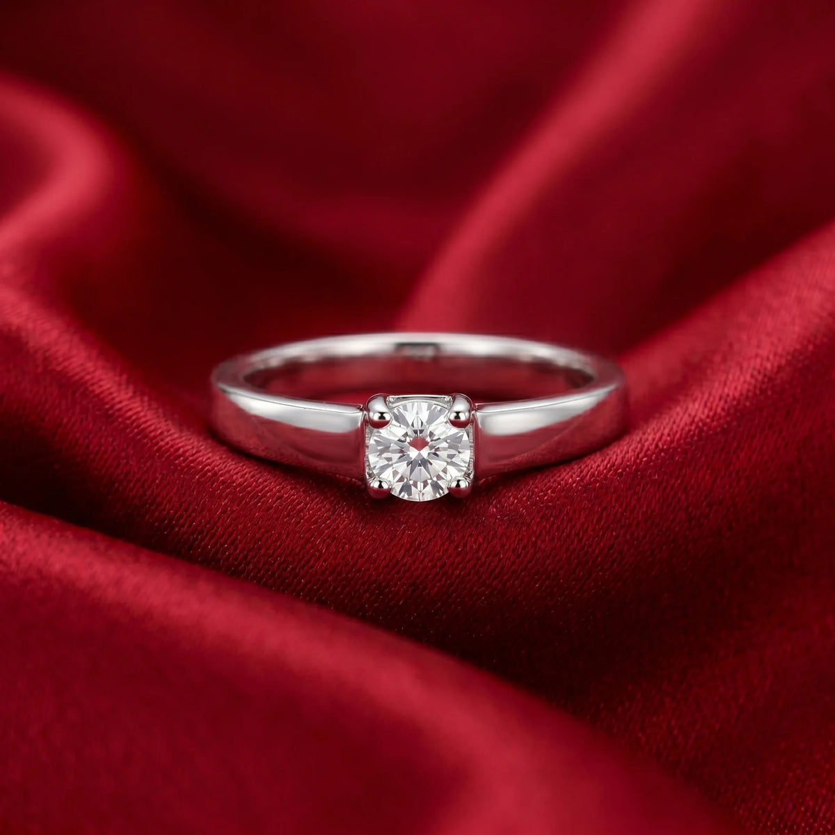 Round Cut Rose Gold Solitaire Ring in 925 Silver - view 5